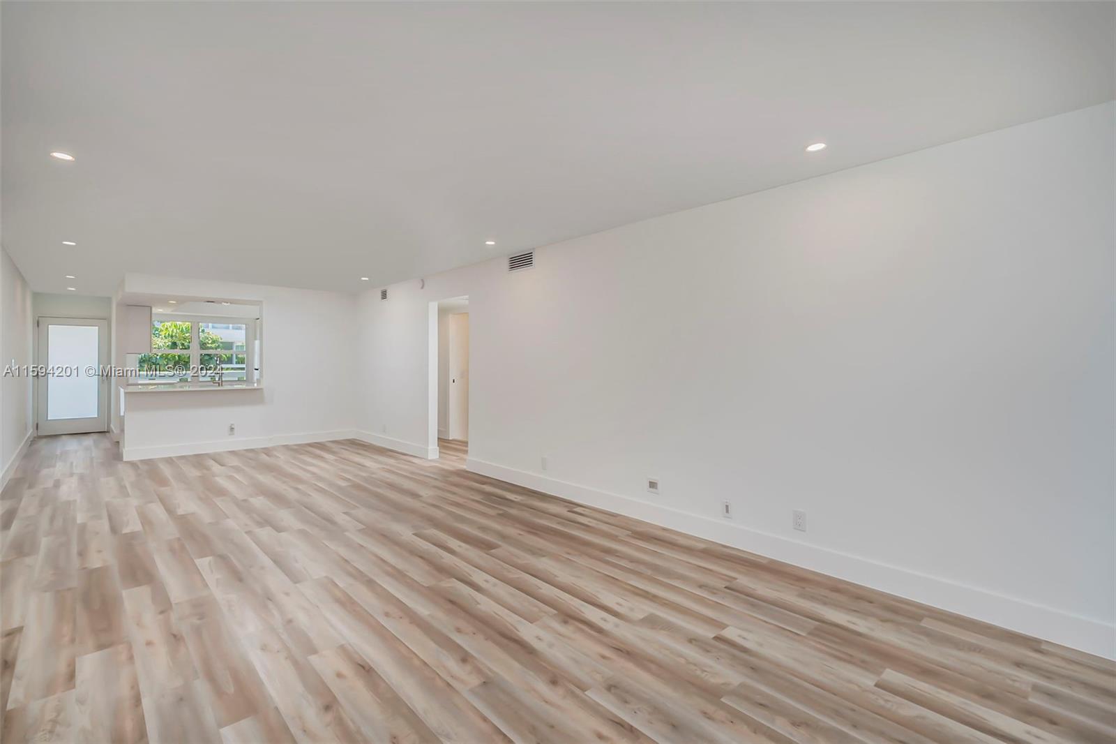 VICTORIA VILLAGE D CONDO - Residential