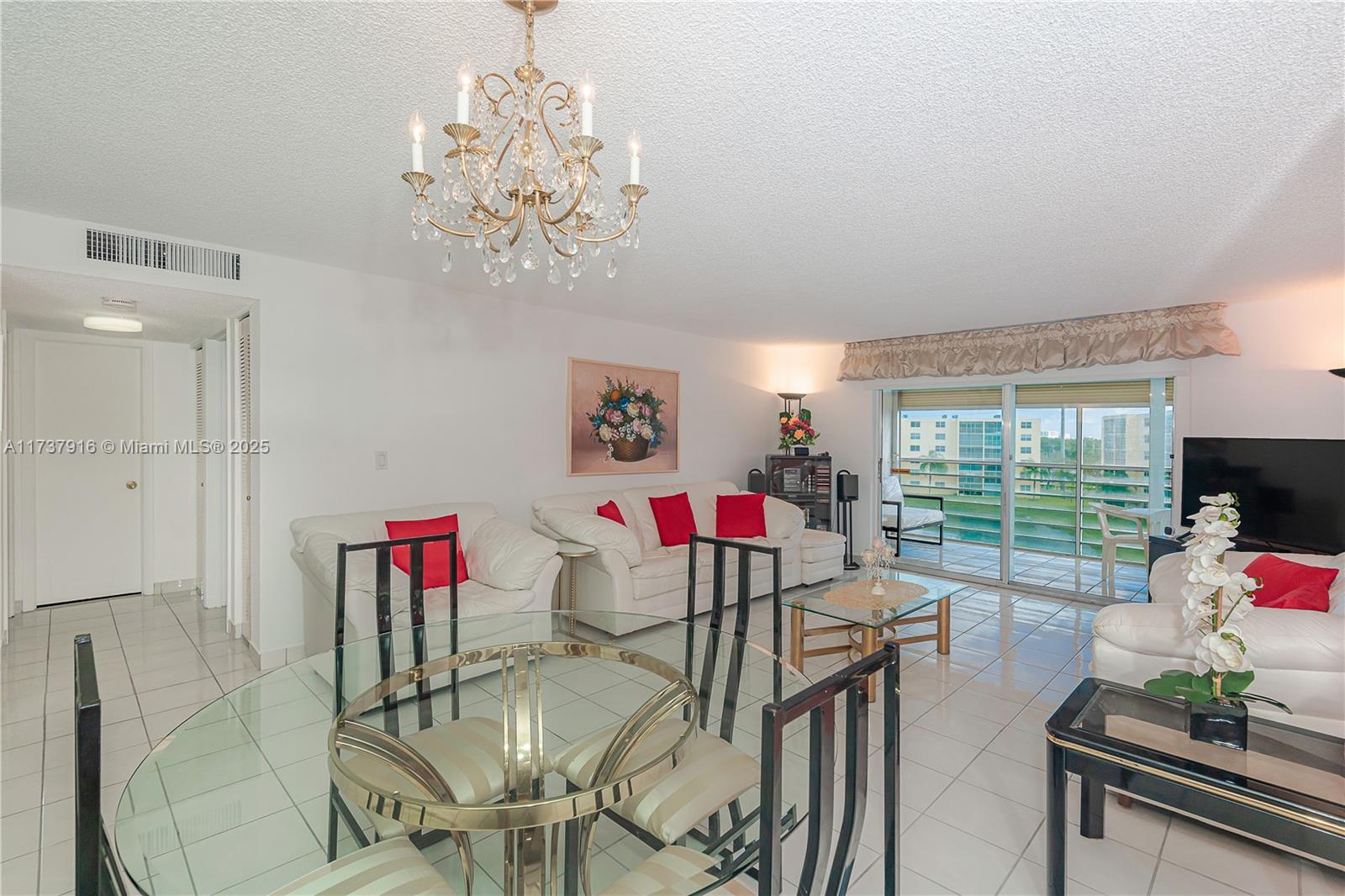MEADOWBROOK LAKES VIEW CO - Residential