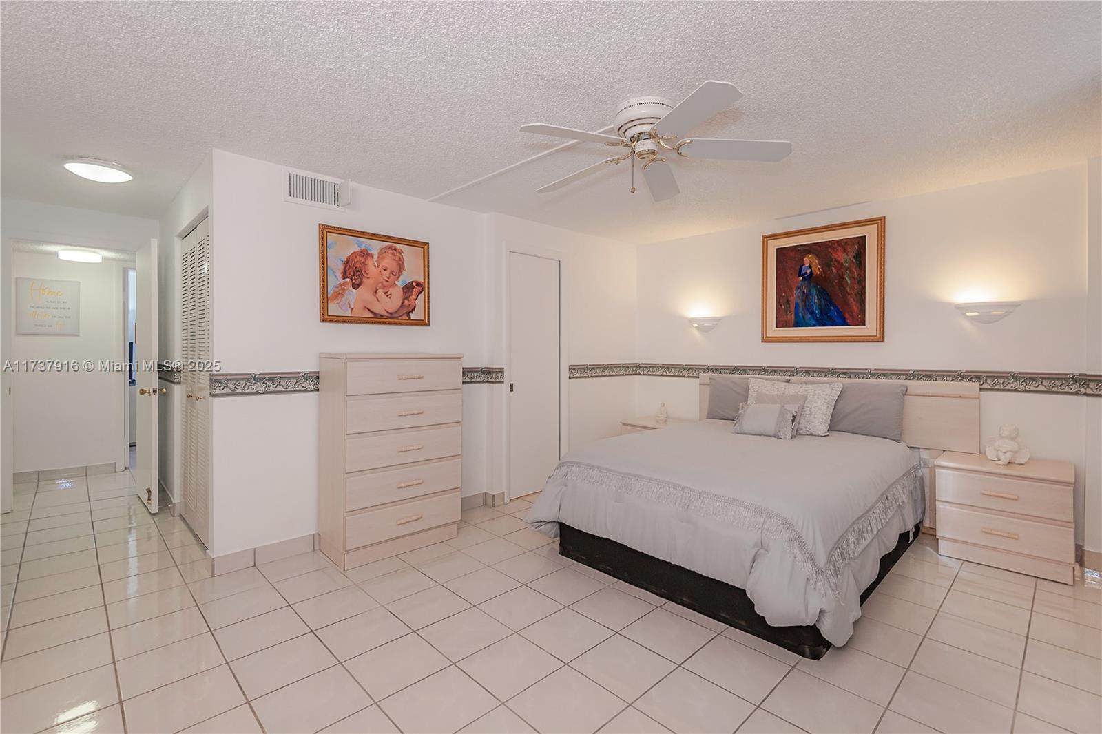 MEADOWBROOK LAKES VIEW CO - Residential