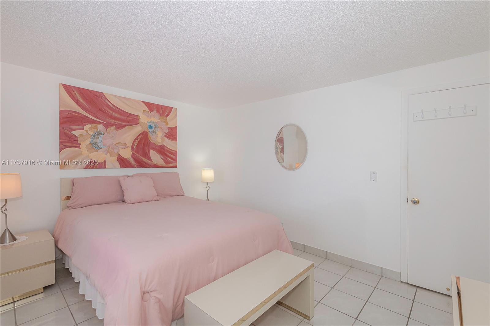 MEADOWBROOK LAKES VIEW CO - Residential
