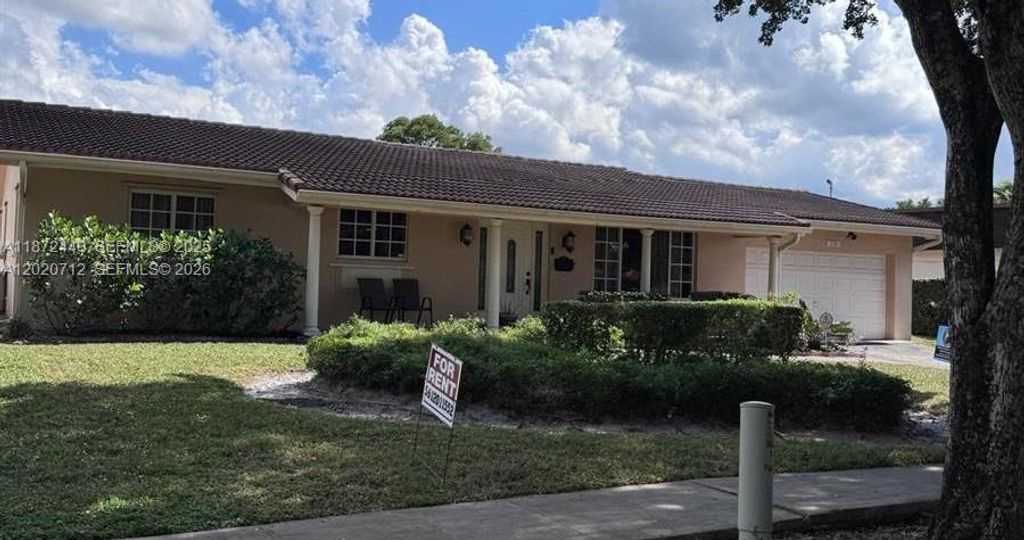 Photo of 1230 NW 74th Ave #1230, Plantation, FL 33313 (MLS # A12020712)