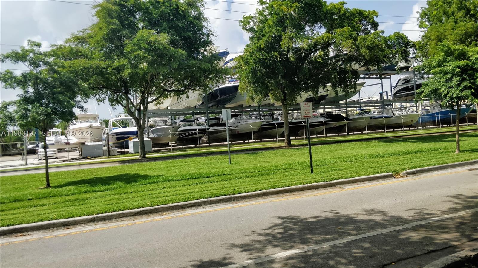 MOONRAKER CONDO - Residential Lease