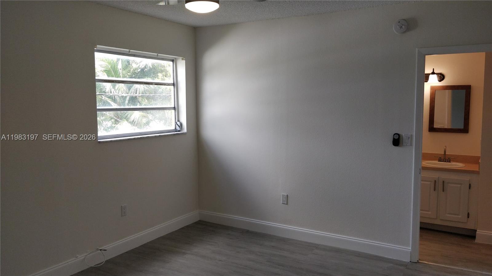 MOONRAKER CONDO - Residential Lease