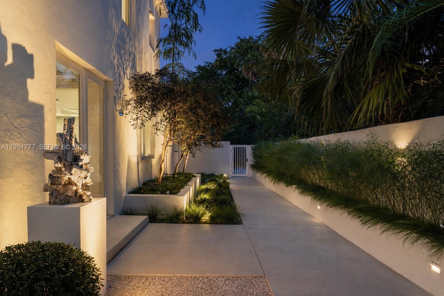 FLAMINGO TERRACE SUB - Residential