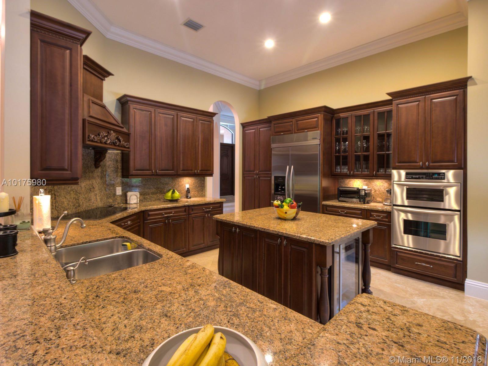 TRIPLE C. ESTATES - Residential