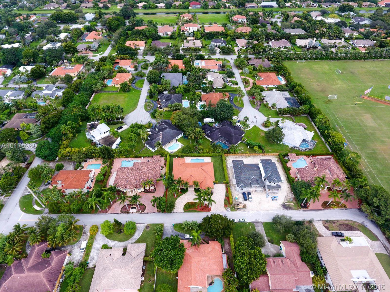 TRIPLE C. ESTATES - Residential