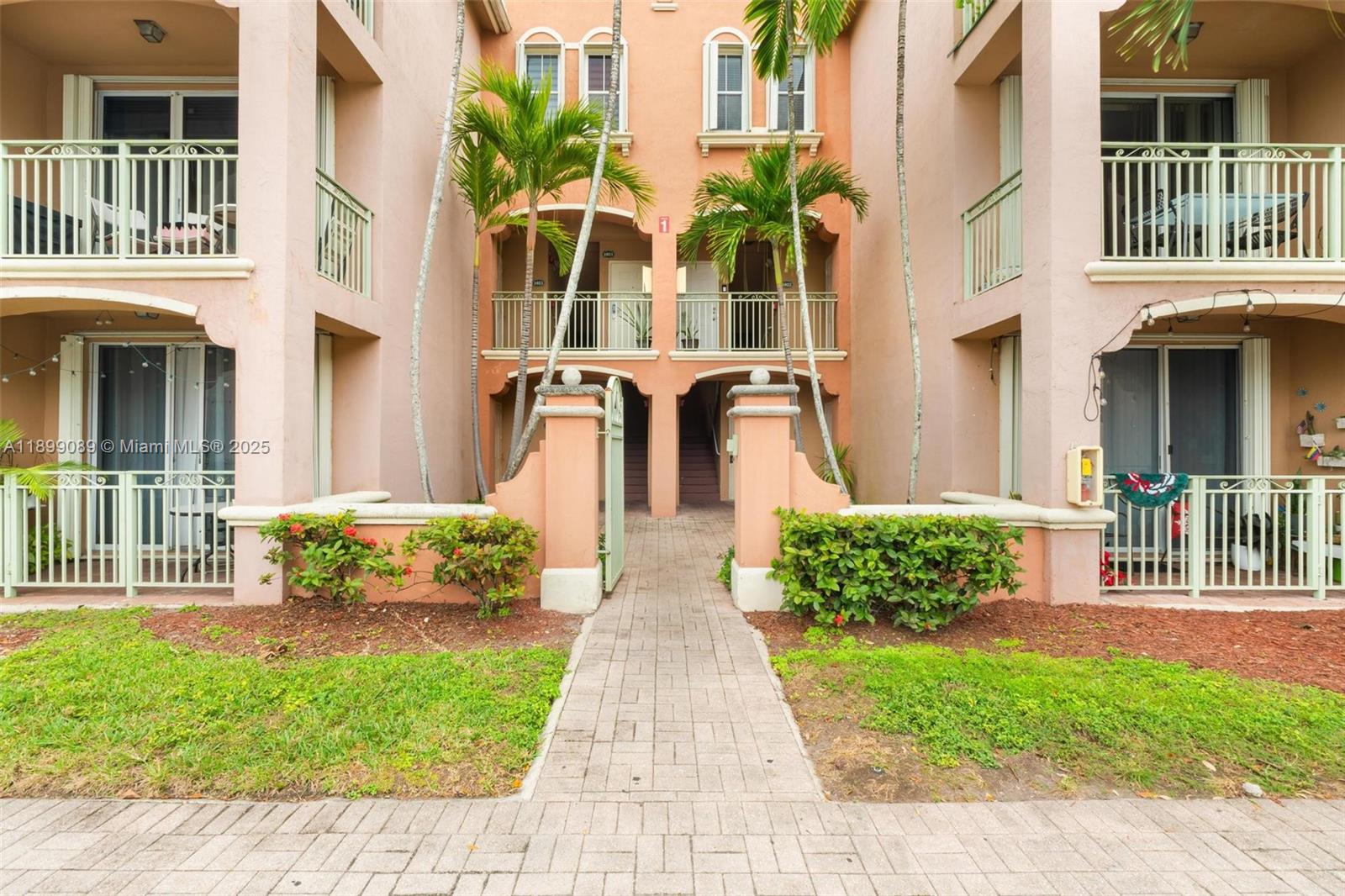 View photos, virtual tours, details... 6500 NW 114th Ave 1032