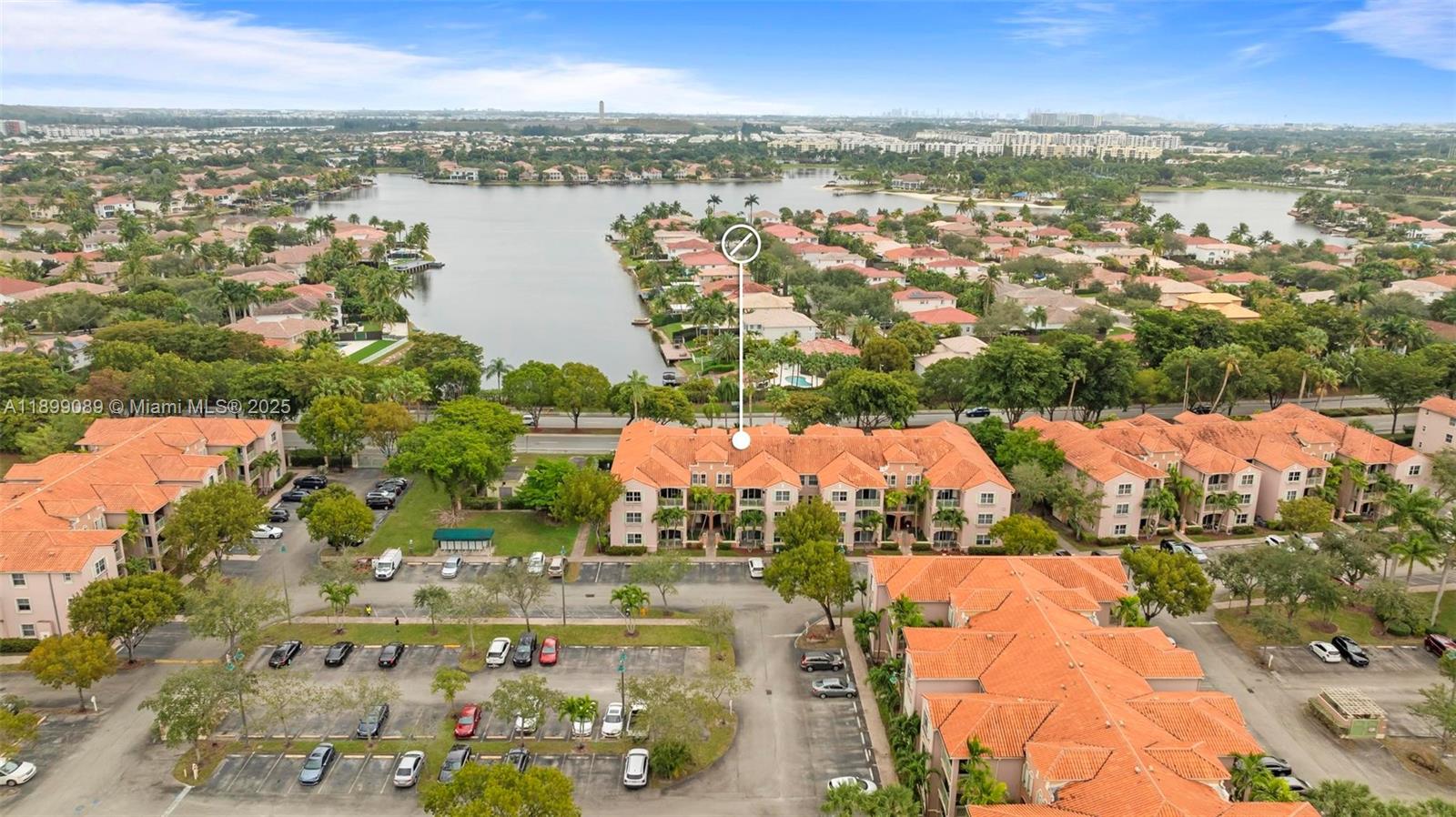 THE COURTS AT DORAL ISLES - Residential