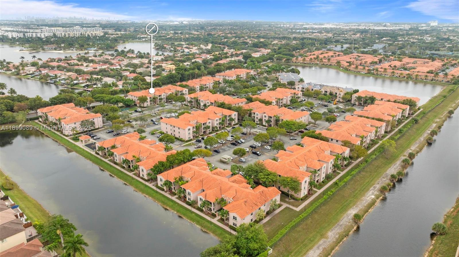 THE COURTS AT DORAL ISLES - Residential