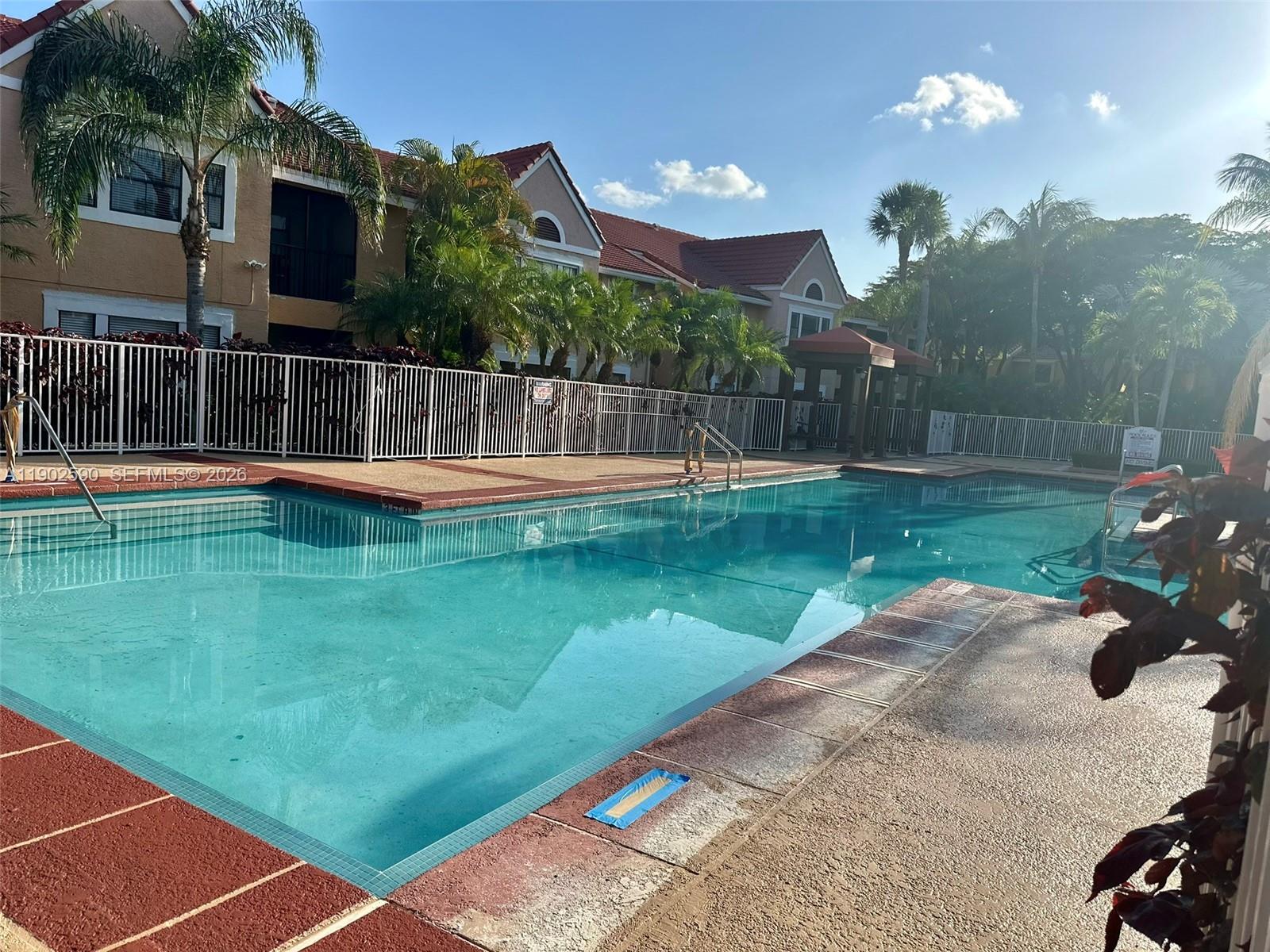 BISCAYNE BEACH CLUB CONDO - Residential