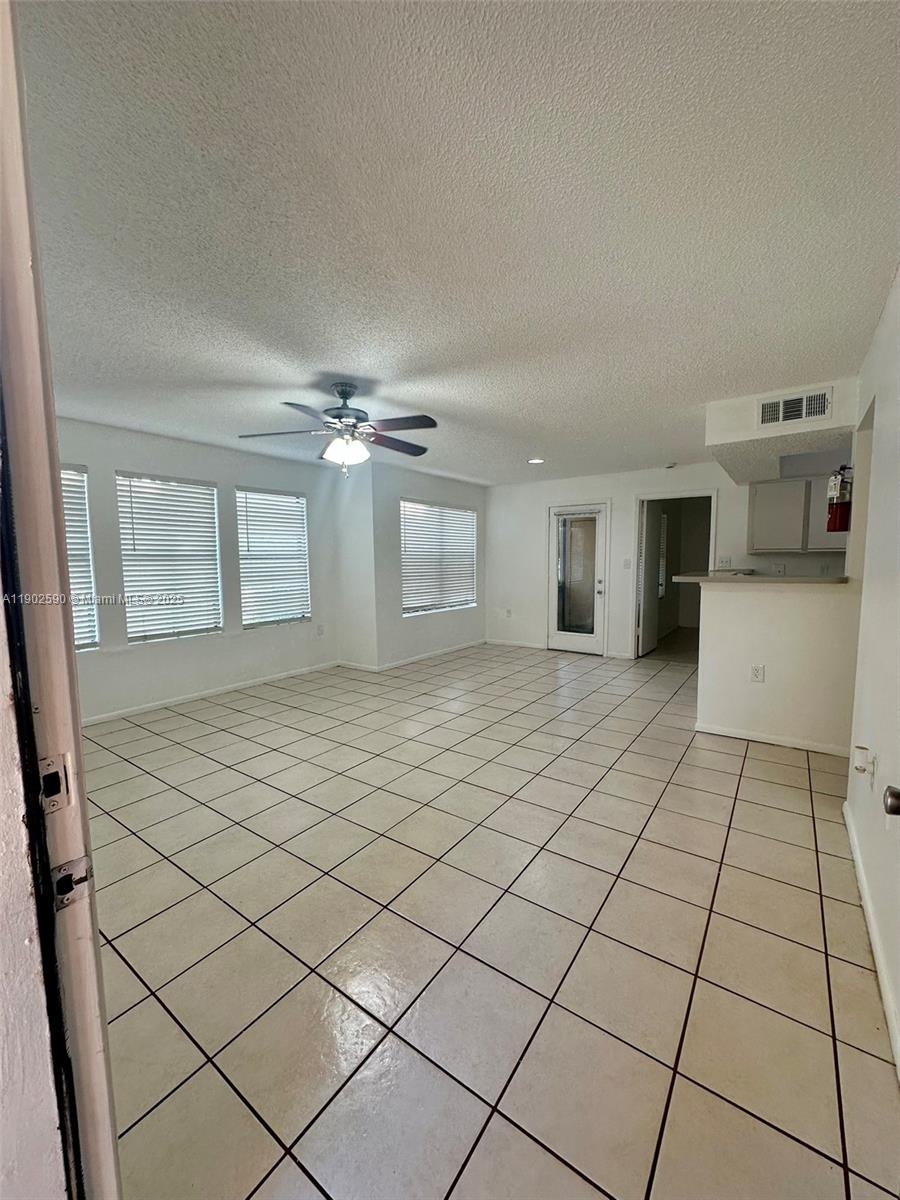 BISCAYNE BEACH CLUB CONDO - Residential