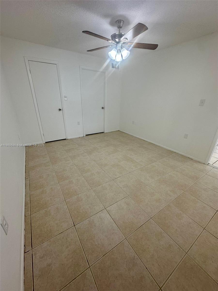 BISCAYNE BEACH CLUB CONDO - Residential