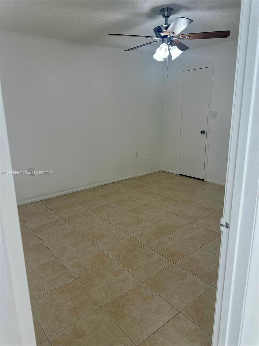 BISCAYNE BEACH CLUB CONDO - Residential