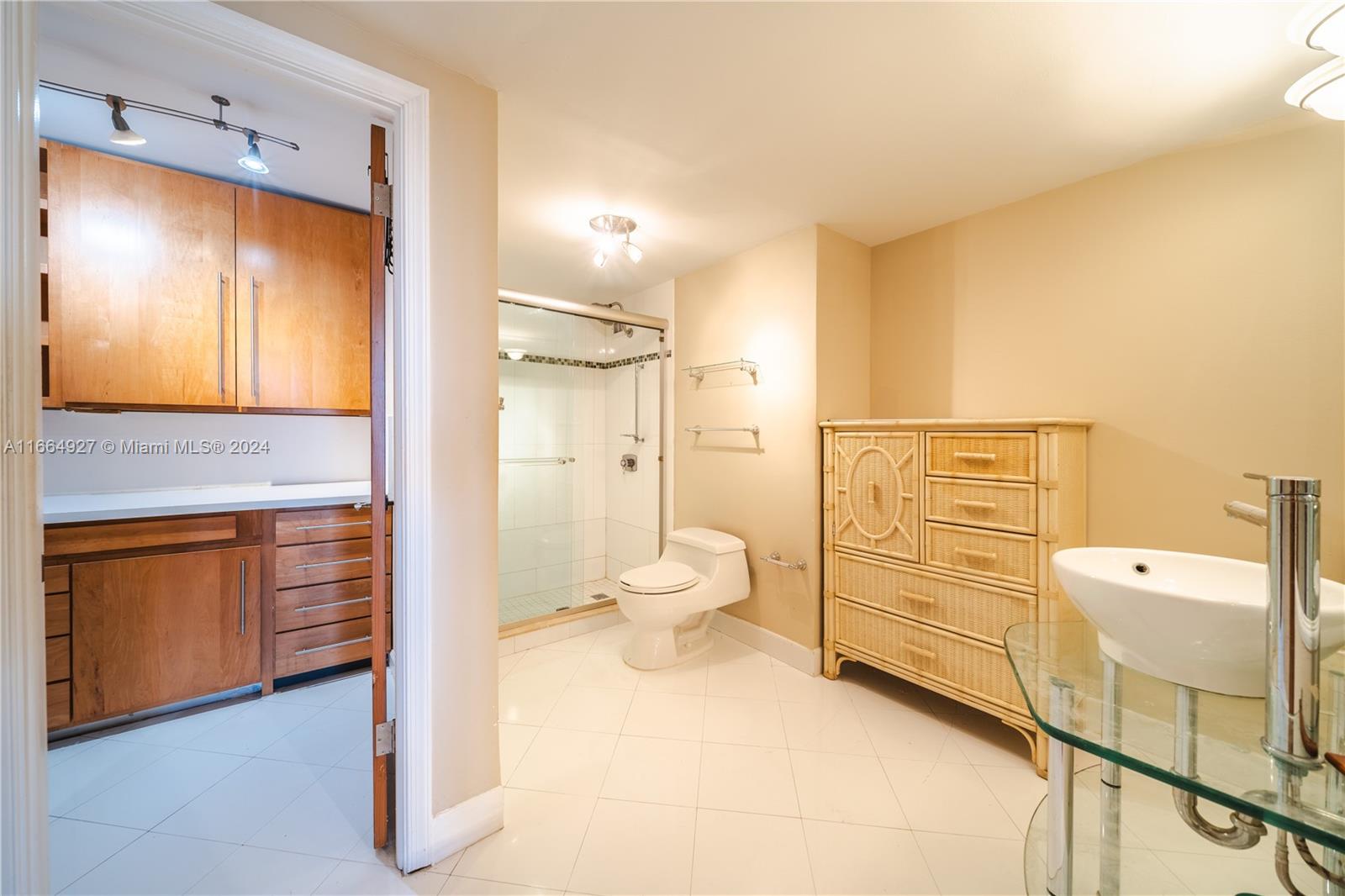 CRICKET CLUB CONDO - Residential Lease