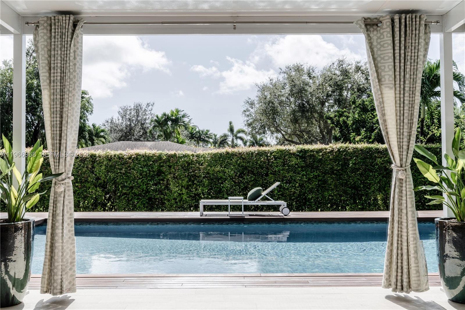 CAROLE HELMS MANOR - Residential