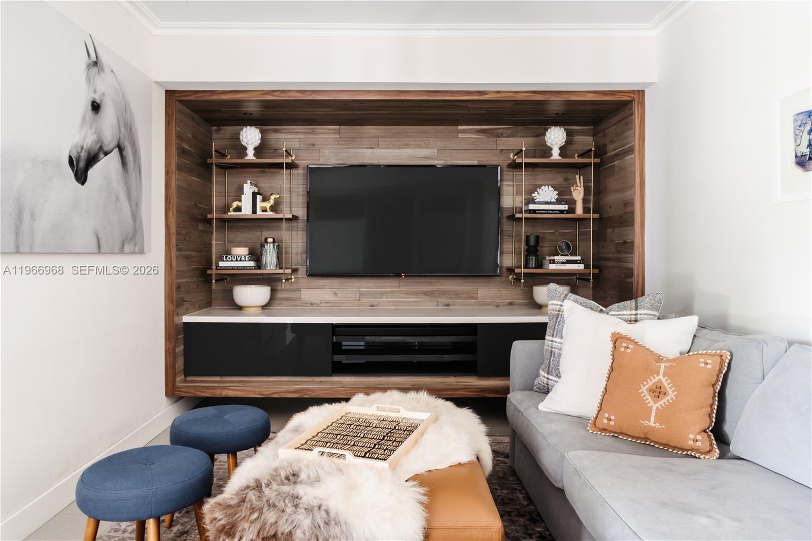 CAROLE HELMS MANOR - Residential