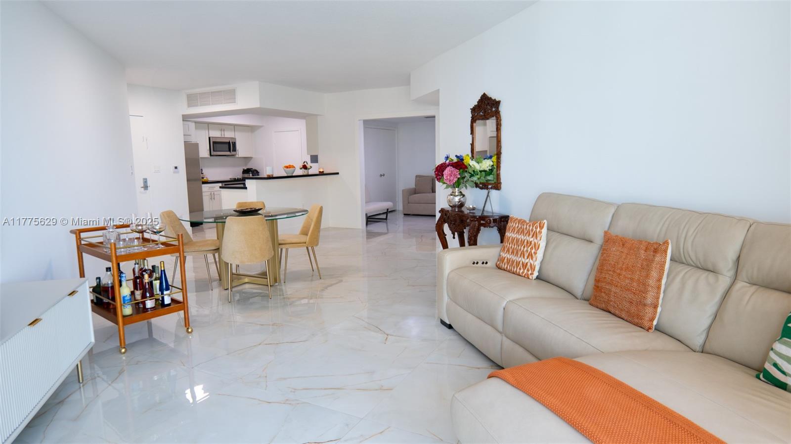 METROPOLIS II AT DADELAND - Residential