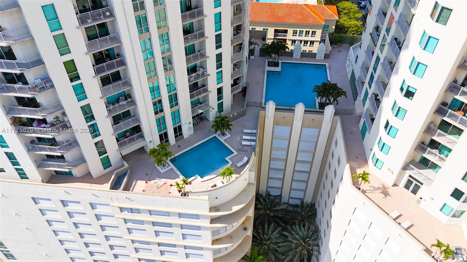 METROPOLIS II AT DADELAND - Residential