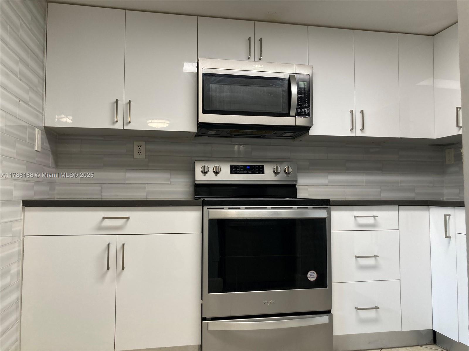 807 NW 91st Ter 807
