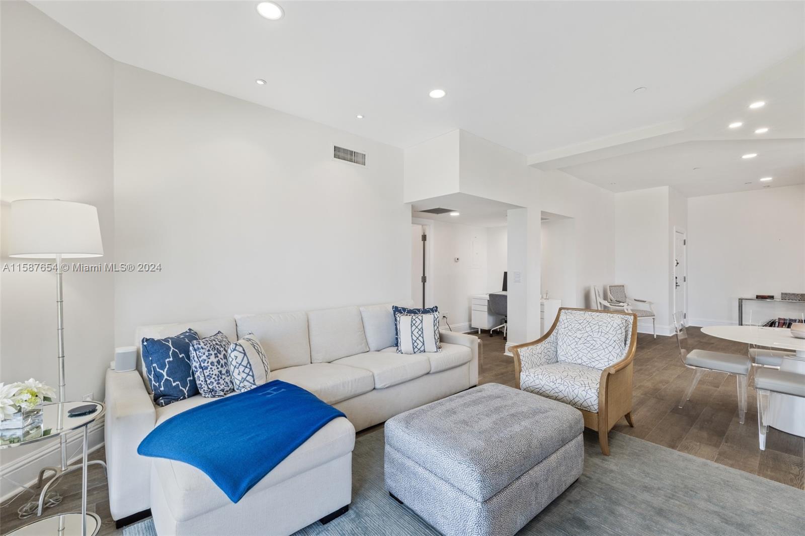 SEASIDE VILLAS CONDO - Residential Lease