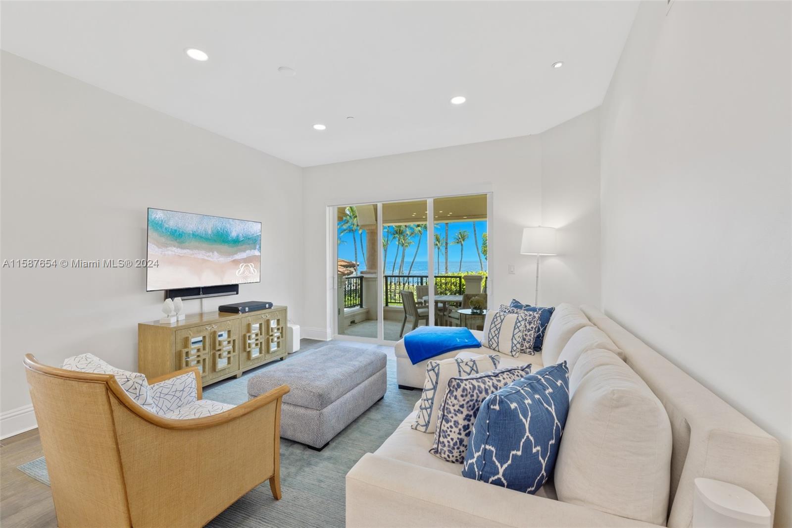 15122 Fisher Island Dr 15122