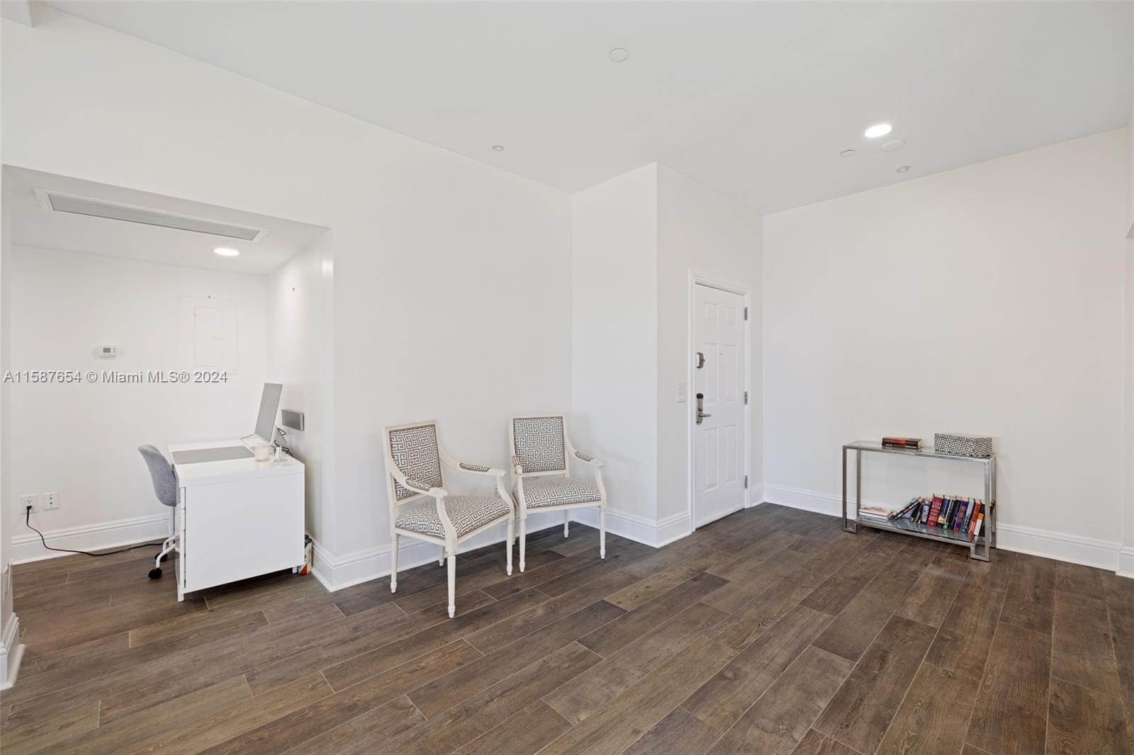 SEASIDE VILLAS CONDO - Residential Lease