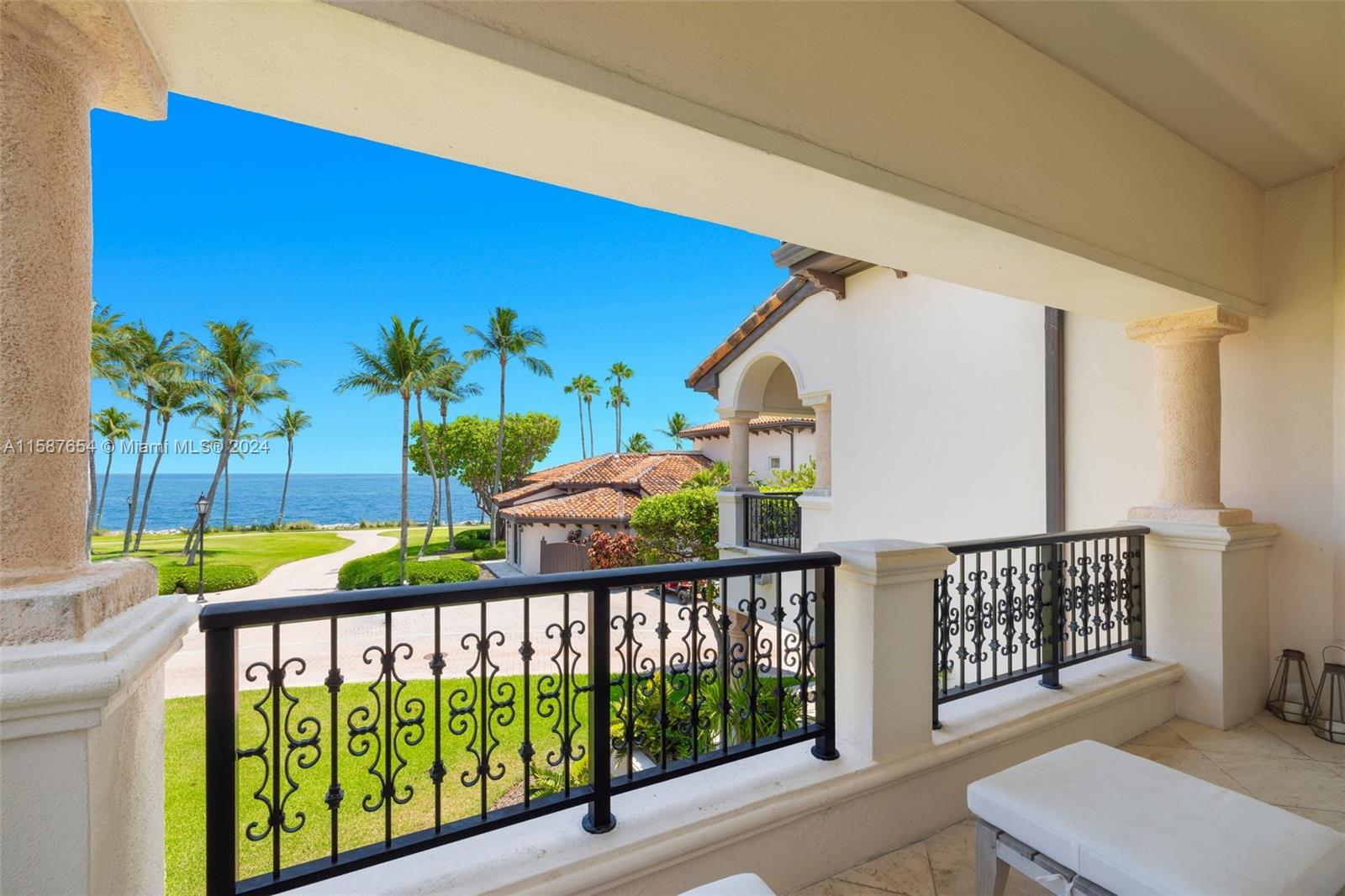 SEASIDE VILLAS CONDO - Residential Lease