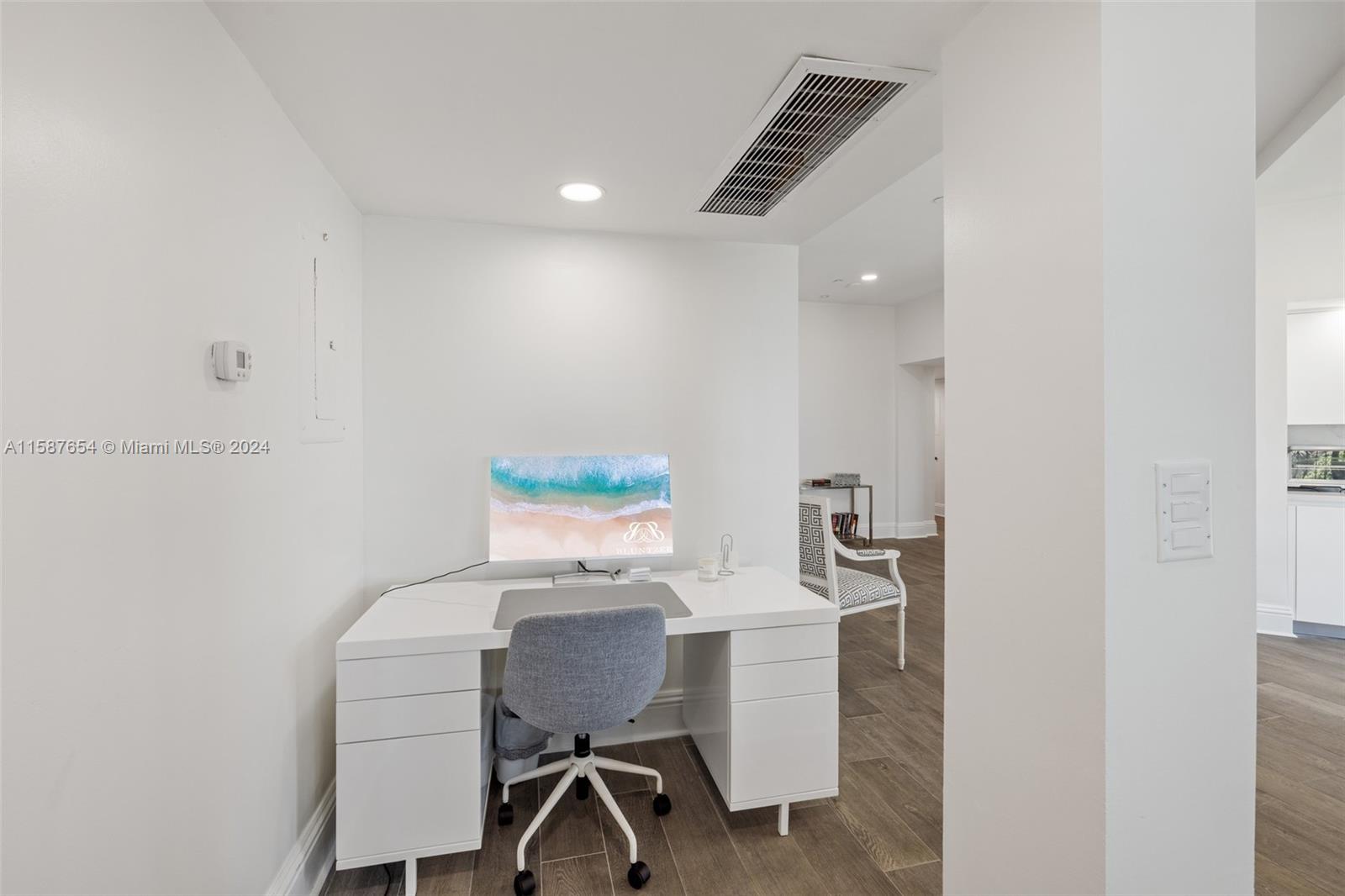 SEASIDE VILLAS CONDO - Residential Lease