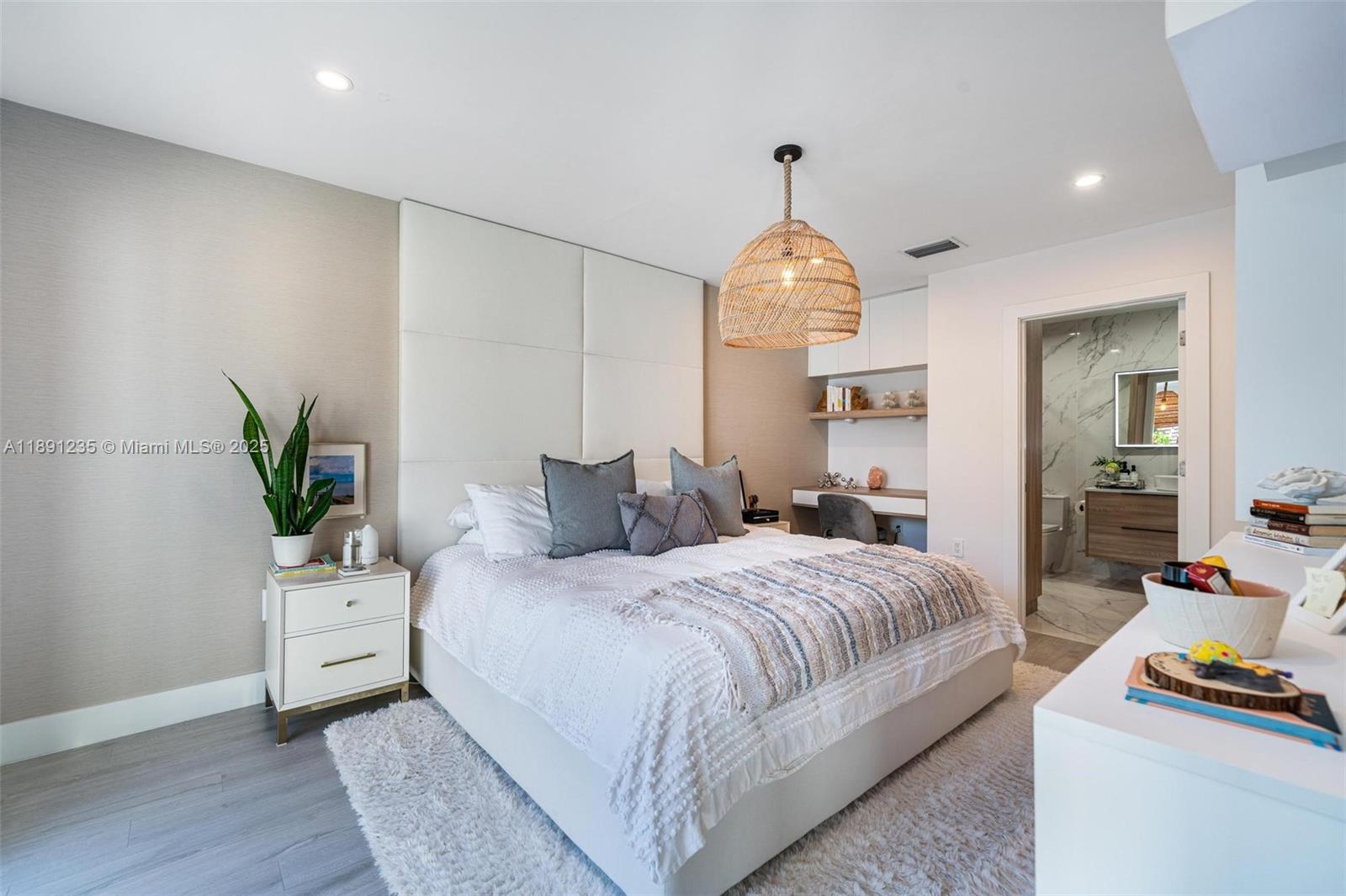 STUART TERRACE - Residential