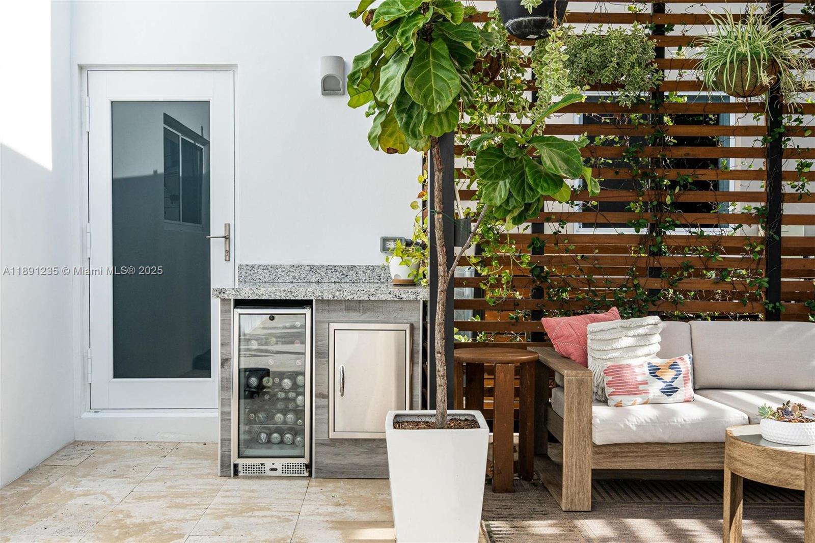 STUART TERRACE - Residential