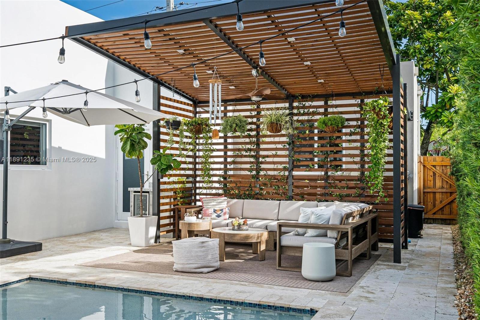 STUART TERRACE - Residential