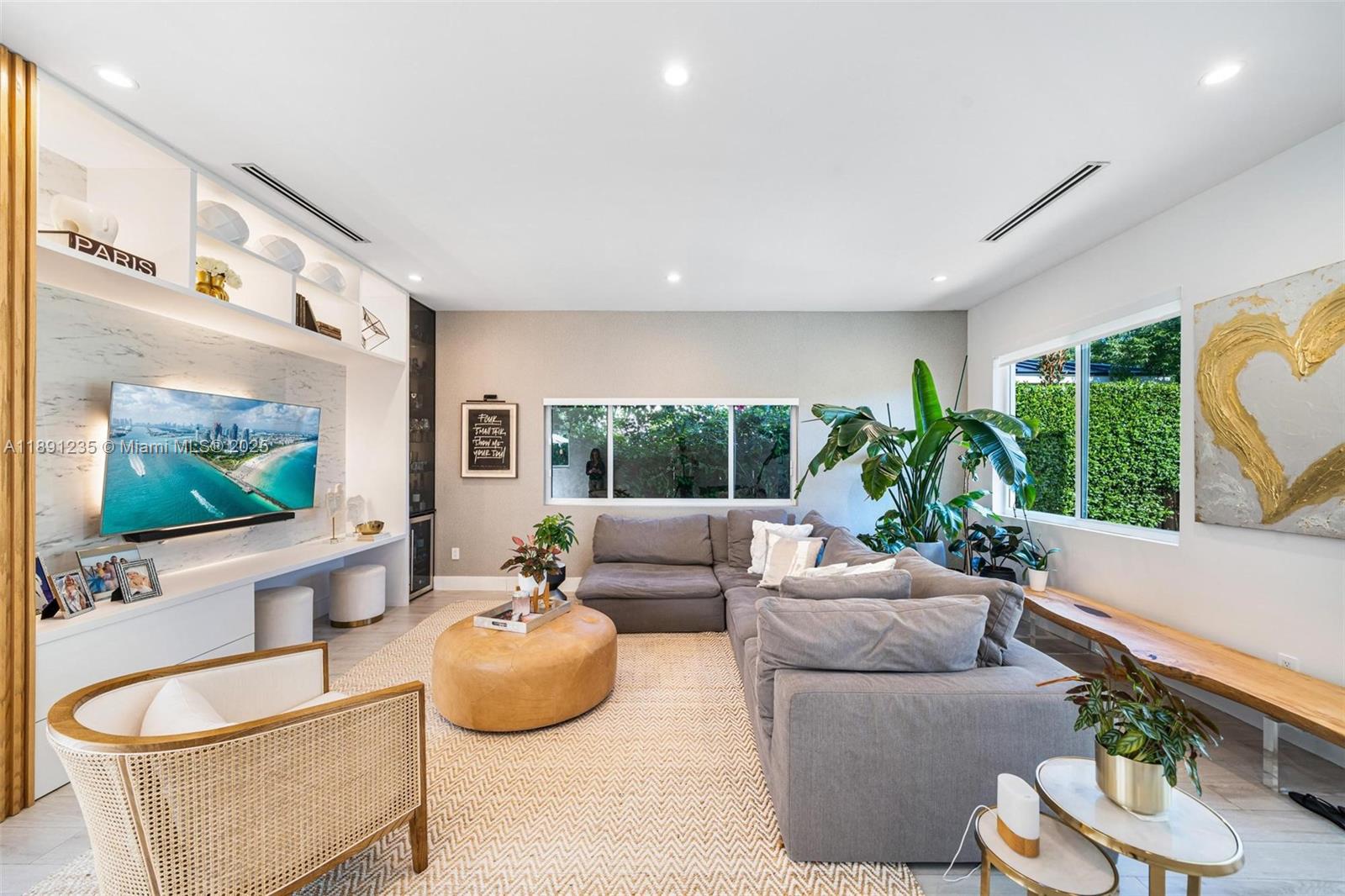 STUART TERRACE - Residential