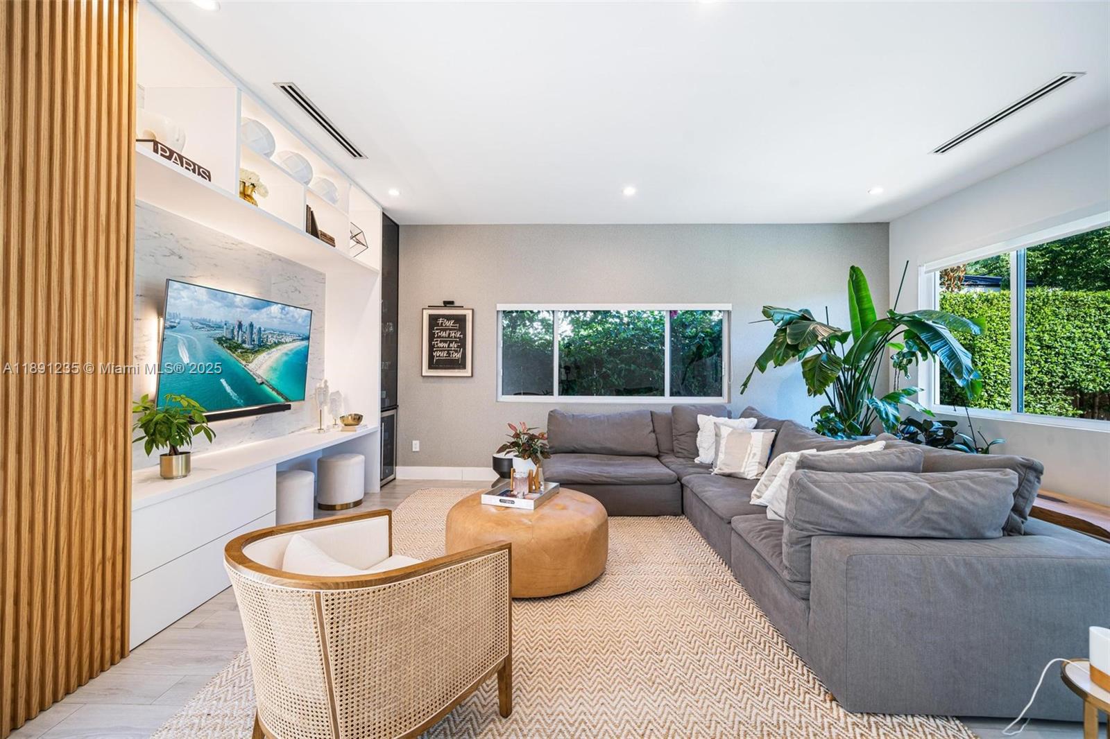 STUART TERRACE - Residential