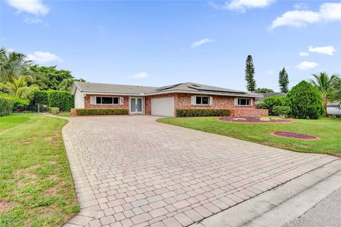 680 NW 100th Ln Coral Springs FL 33071