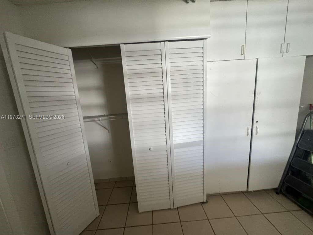 PINEHURST VILLA 2ND ADDN - Residential Lease