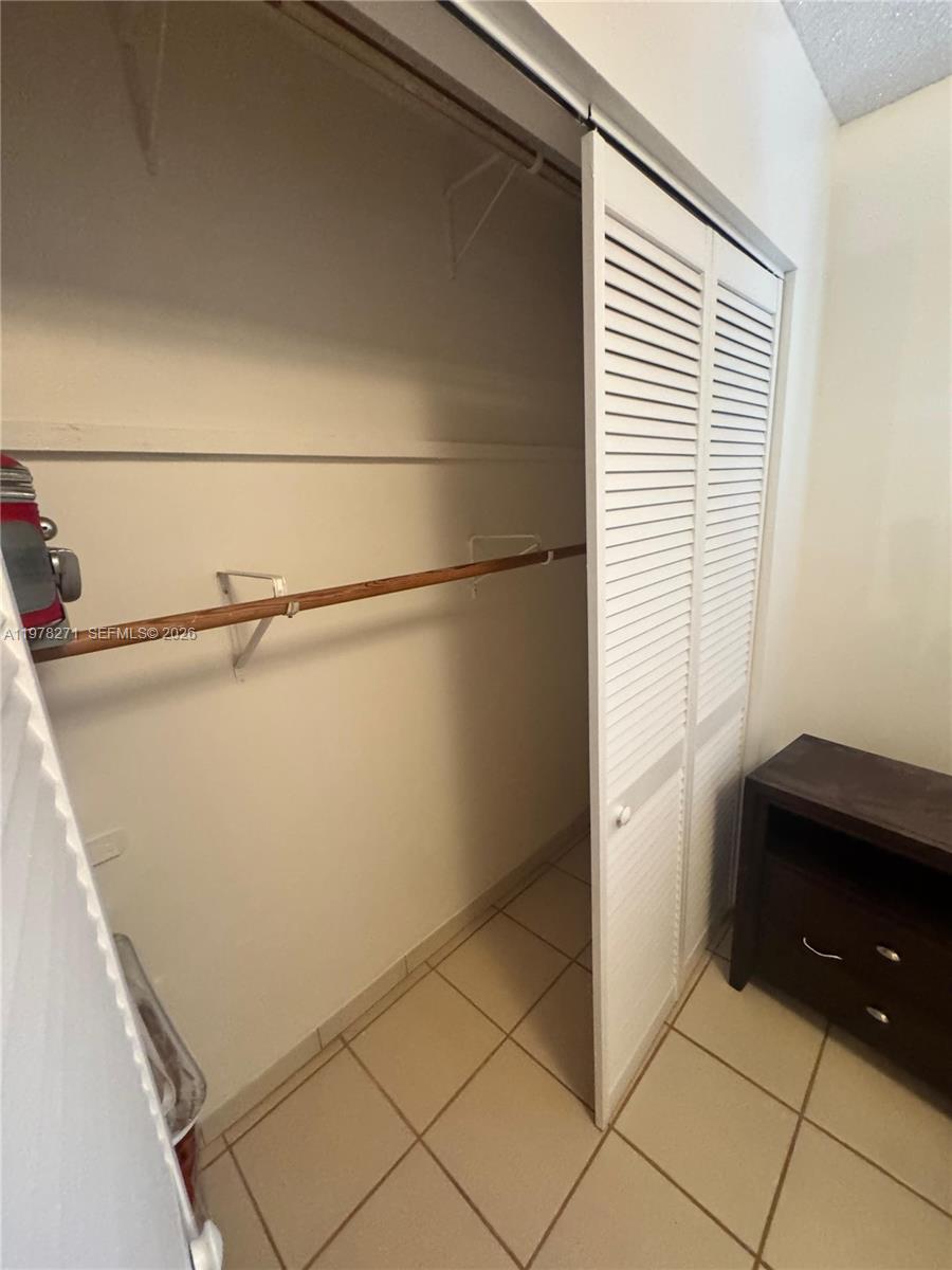 PINEHURST VILLA 2ND ADDN - Residential Lease