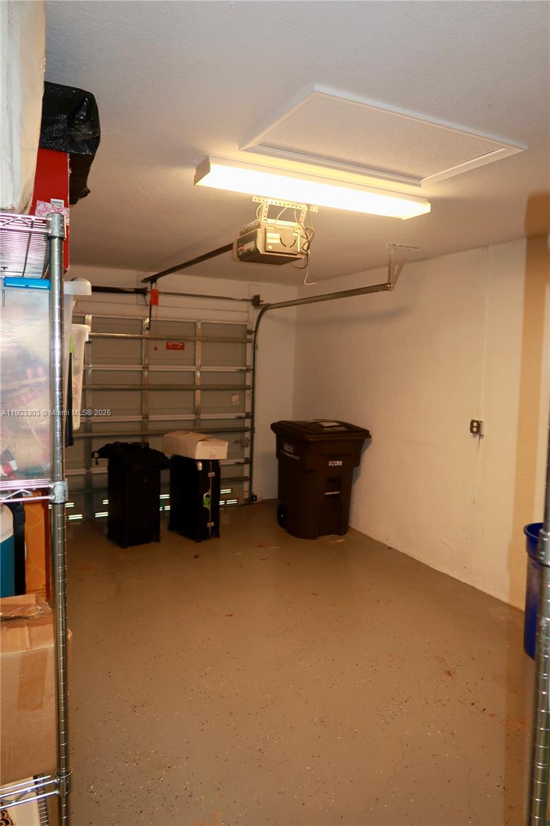 WINDJAMMER COVE CONDO - Residential Lease