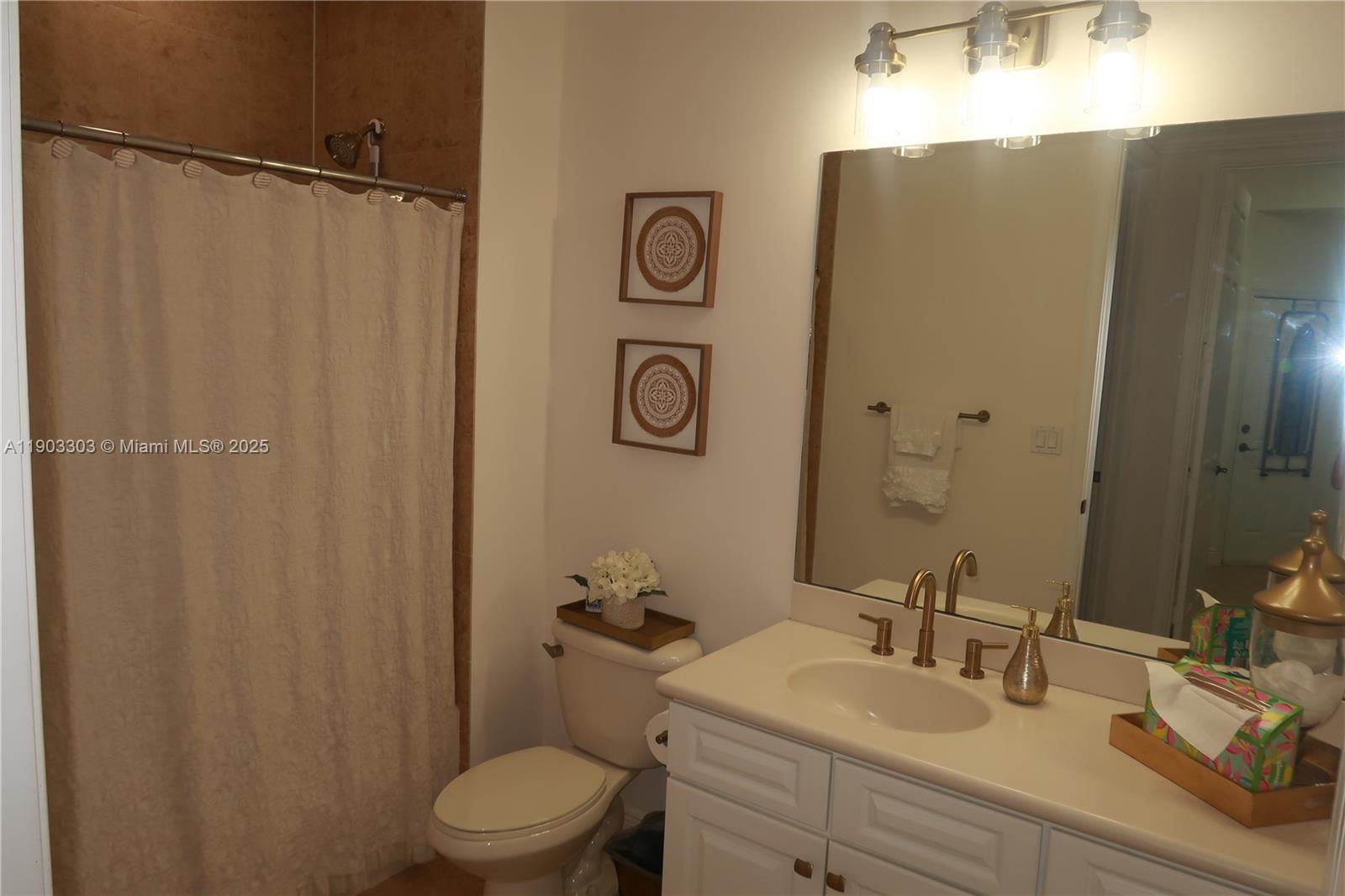 WINDJAMMER COVE CONDO - Residential Lease