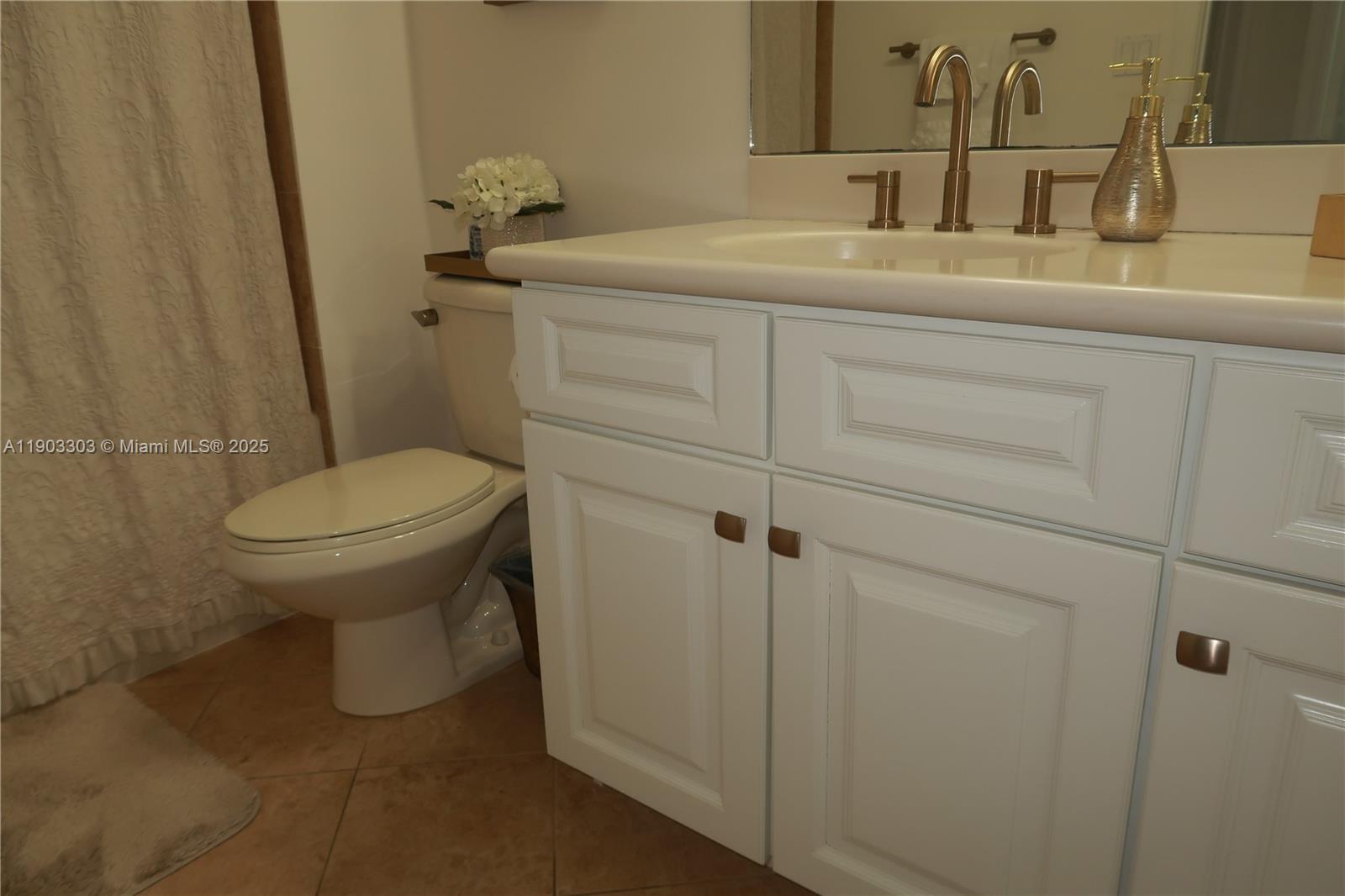 WINDJAMMER COVE CONDO - Residential Lease