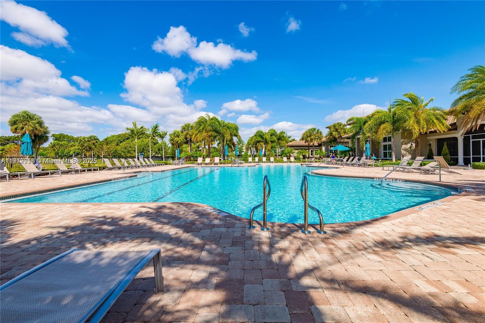 HILLCREST COUNTRY CLUB SO - Residential Lease