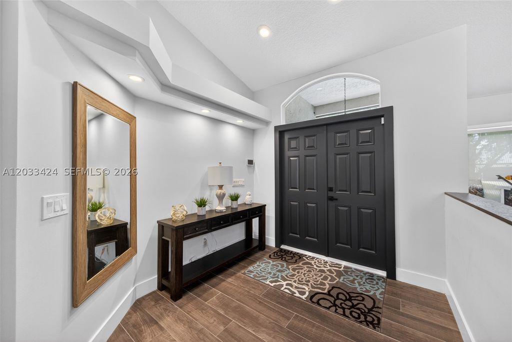 Photo of 10761 NW 5th St, Plantation, FL 33324 (MLS # A12033424)