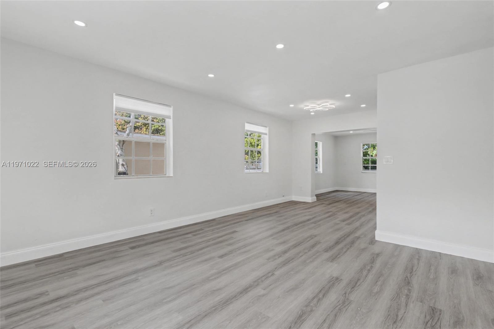 JILLSHAR-DARRYLCAR - Residential