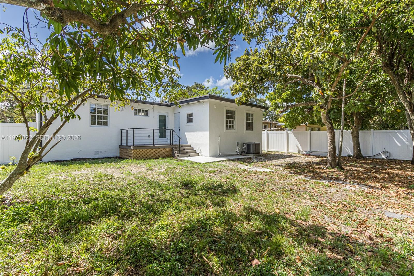 JILLSHAR-DARRYLCAR - Residential