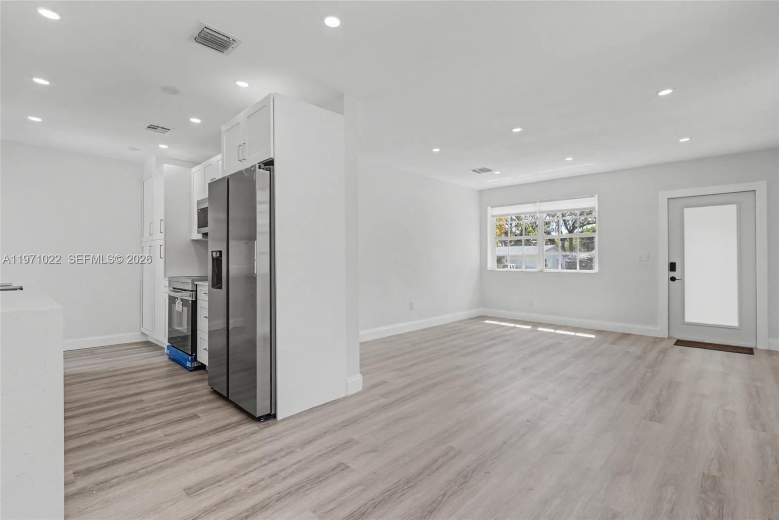 JILLSHAR-DARRYLCAR - Residential