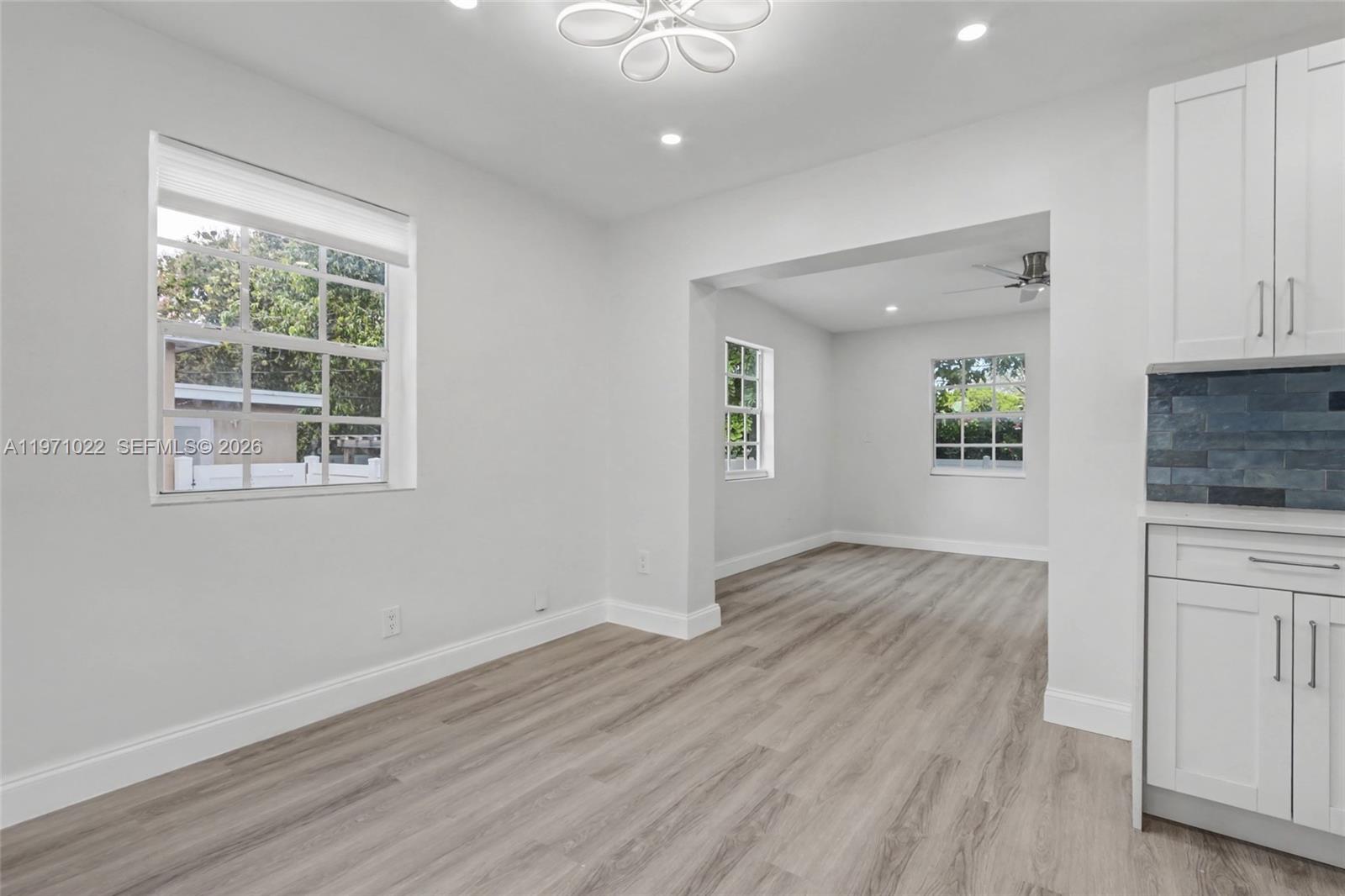 JILLSHAR-DARRYLCAR - Residential