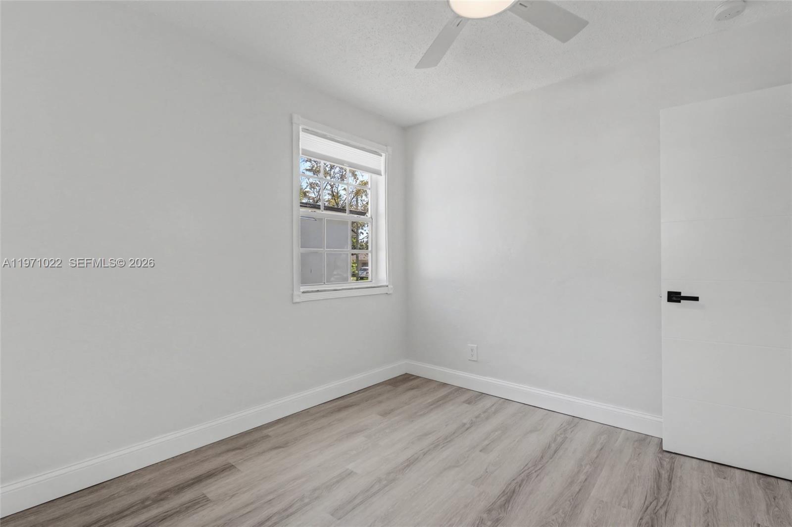 JILLSHAR-DARRYLCAR - Residential