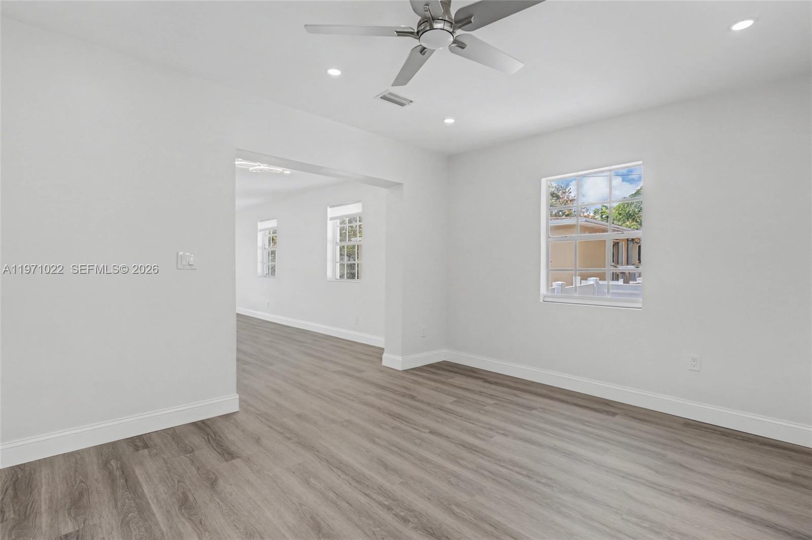 JILLSHAR-DARRYLCAR - Residential