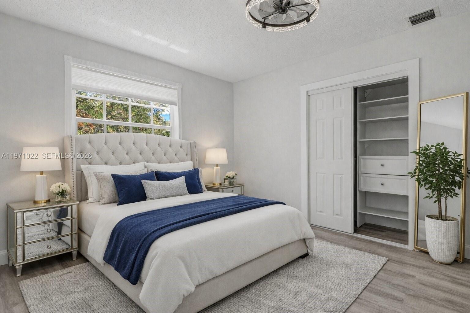 JILLSHAR-DARRYLCAR - Residential