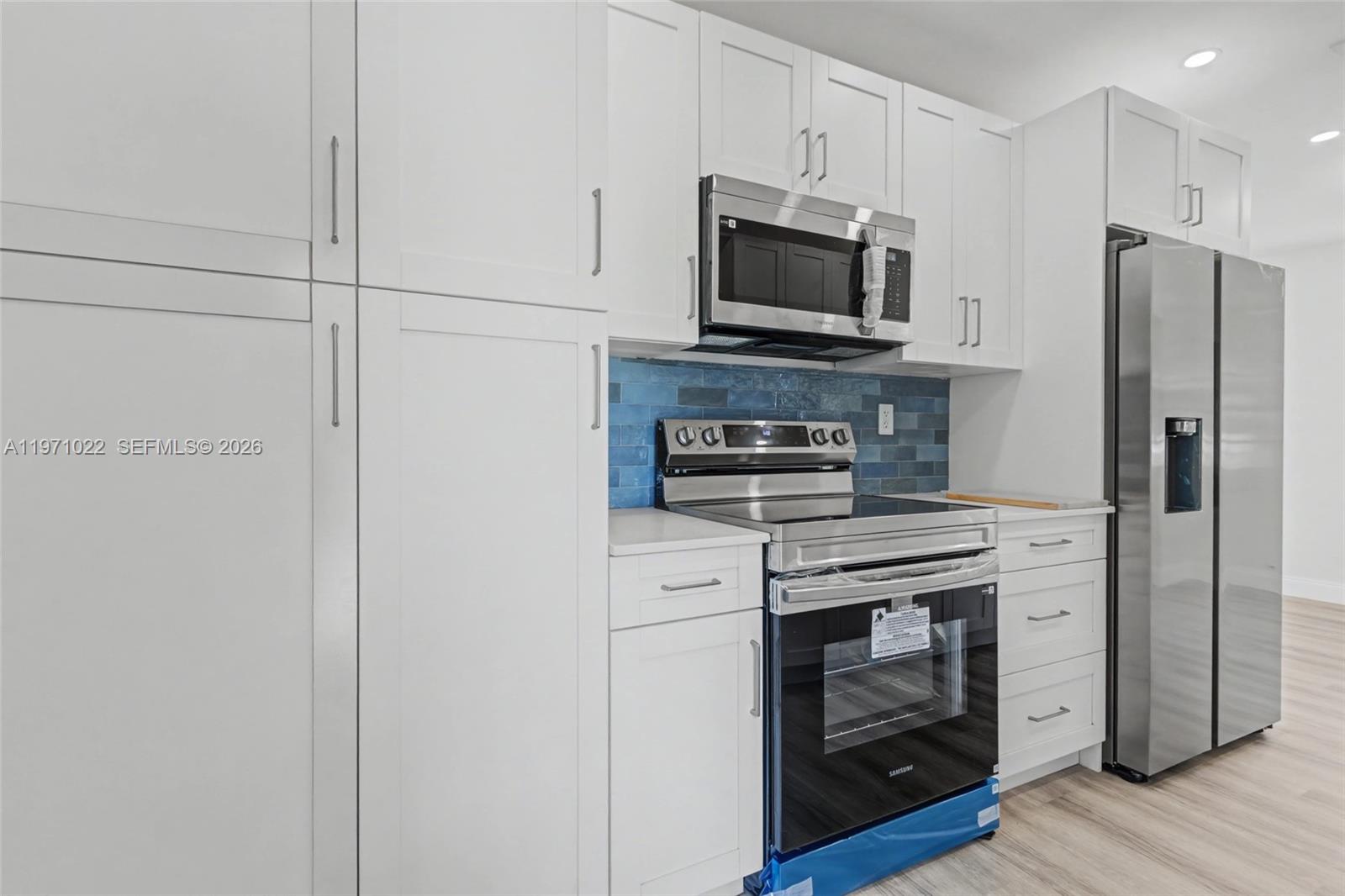 JILLSHAR-DARRYLCAR - Residential