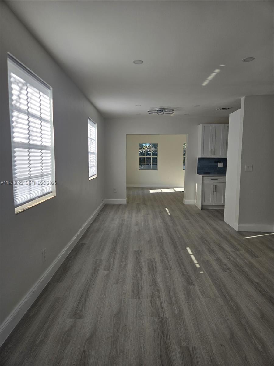 JILLSHAR-DARRYLCAR - Residential